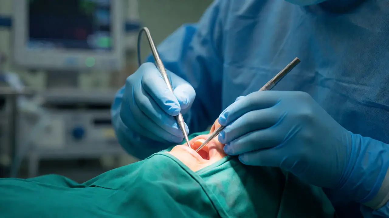 Maxilofaciální chirurgie: Indikace, kontraindikace a průběh operací
